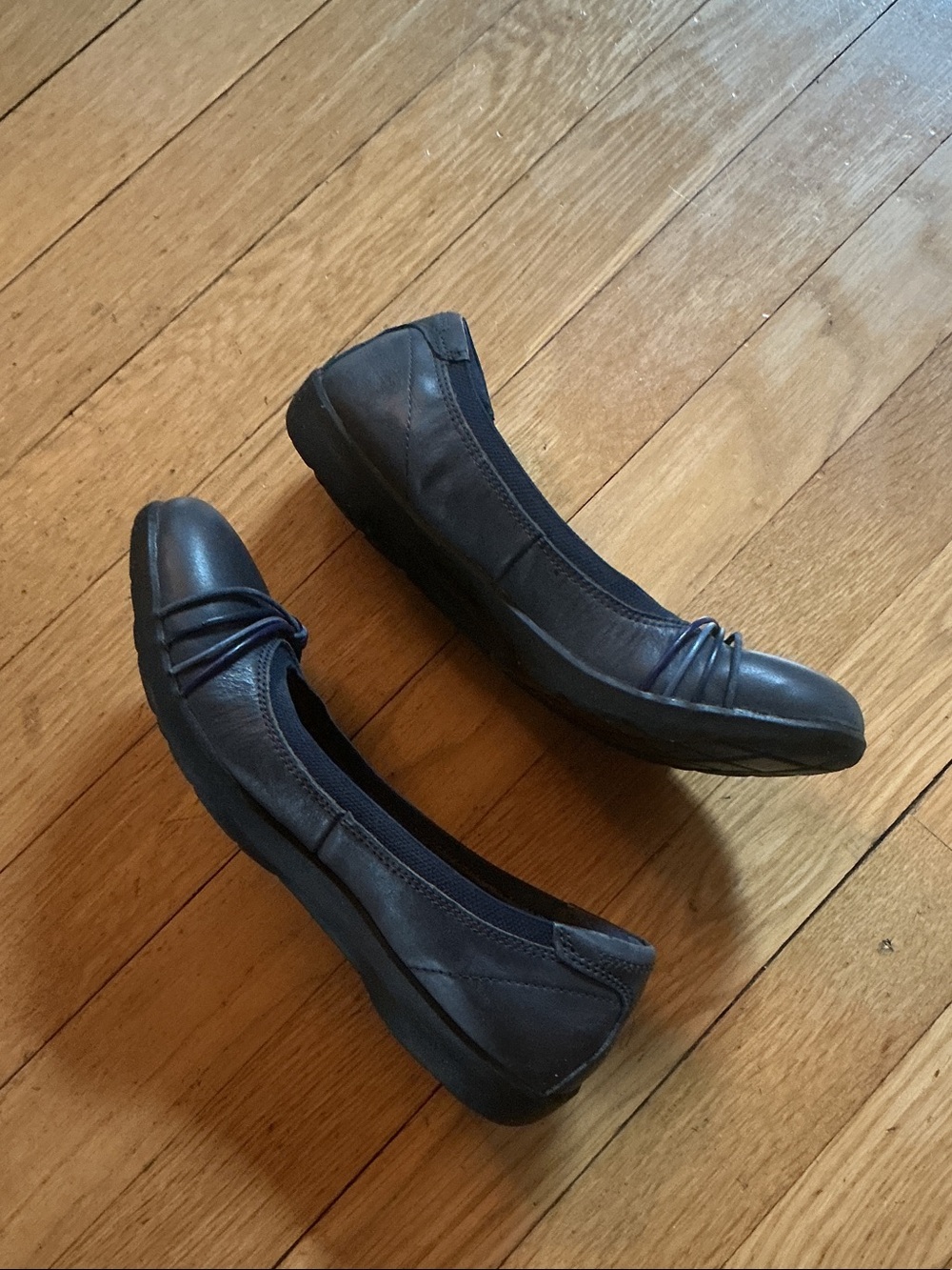 Clarks Navy Knot Ballet Flats - Picture 7 of 8